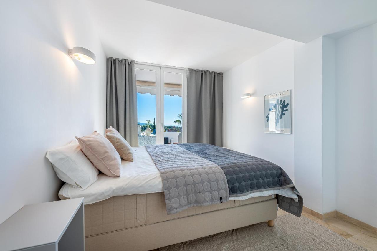 2 Bedroom With Sea And Mountain Views, Pool Marbella Exteriör bild